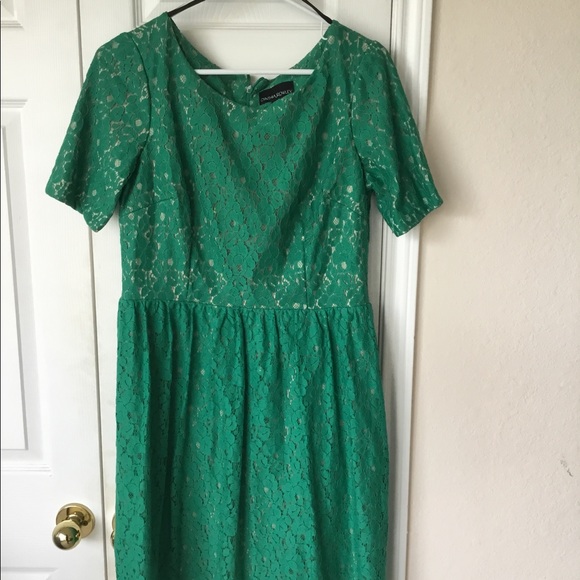 Spring dress - Picture 2 of 4